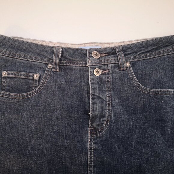 Denver Hayes Ladies Size 6 Medium Wash A-line Jean Skirt - Picture 4 of 10